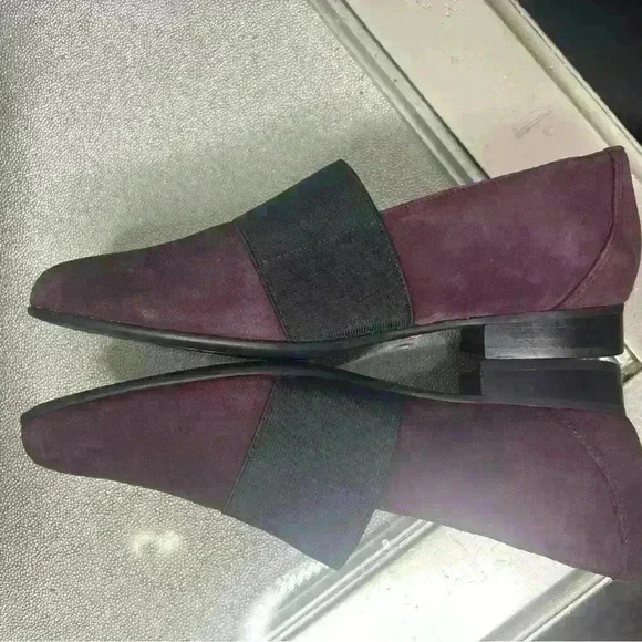 Clarks Burgundy Suede Low Heel Loafers - Picture 3 of 8